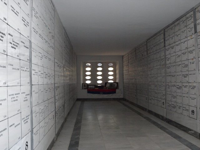 Mauzolej 3.JPG, 107 KB